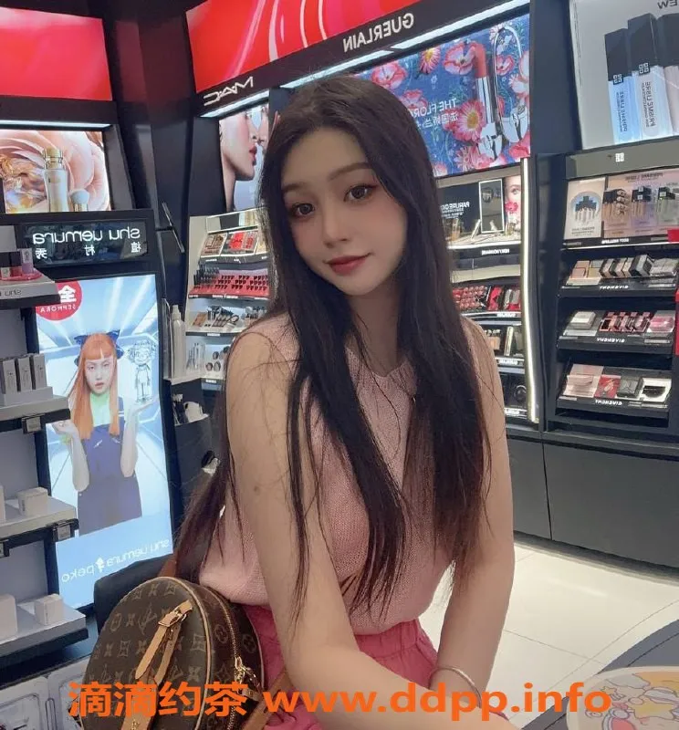 上海楼凤-浦东熊猫，167cm C罩杯，1200起价