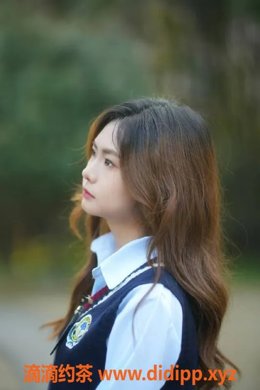 上海楼凤-松江遥遥，165cm B罩杯，千元起服务