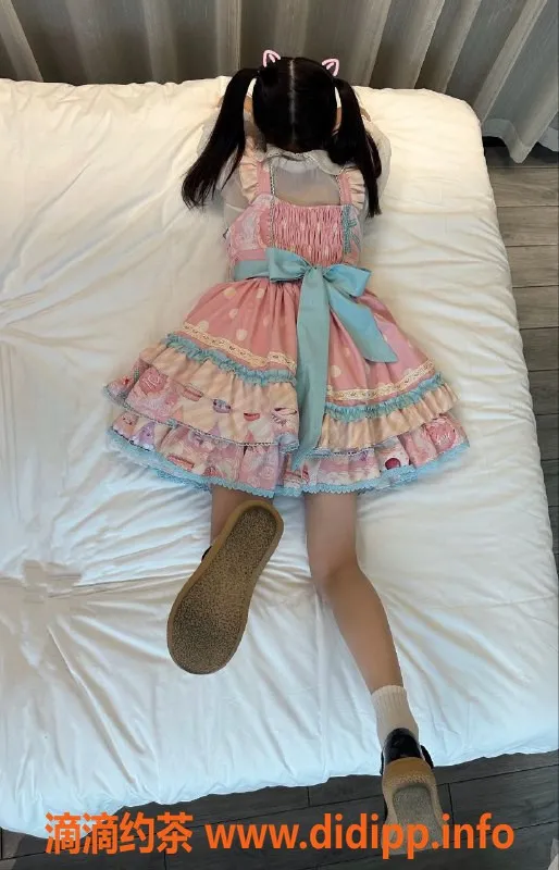 深圳楼凤-深圳福田悲伤小狗，18岁34C只要2000