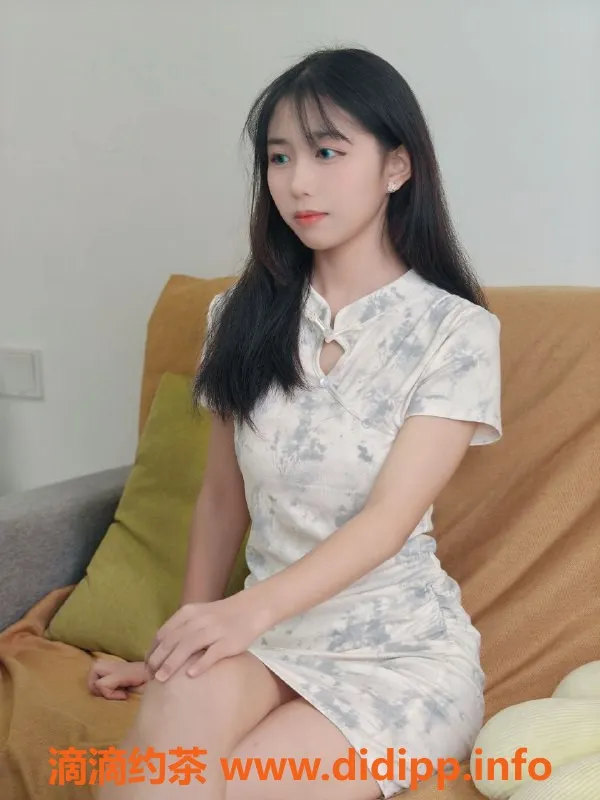 成都楼凤-成华区佳琪 18岁 162cm 80斤 女友感服务优质