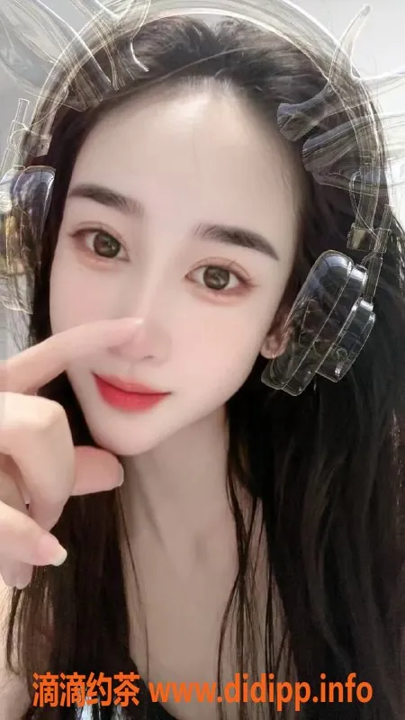 厦门楼凤-湖里江头小只马御姐 160/44 69元舔