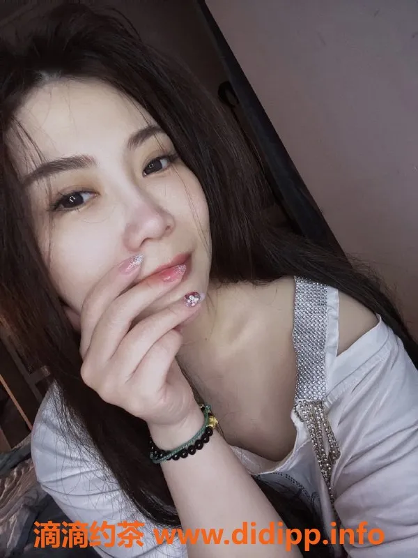 上海楼凤-珊珊少妇兼职，优质性爱体验1500起