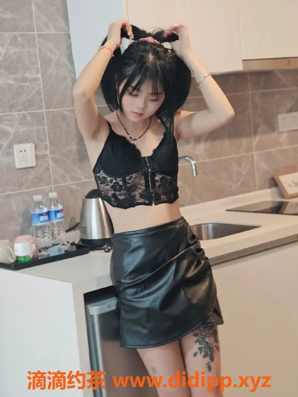 成都楼凤-成华区18岁高挑妹子，多项服务，性价比高