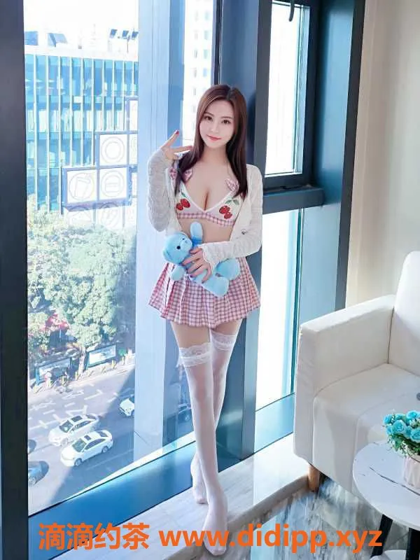 广州楼凤-海珠韩式水床小菜29岁，身高163，特价服务等你来体验！