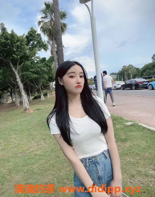 厦门楼凤资源信息,湖里区苏嘉美，34C，洗吹做服务体验