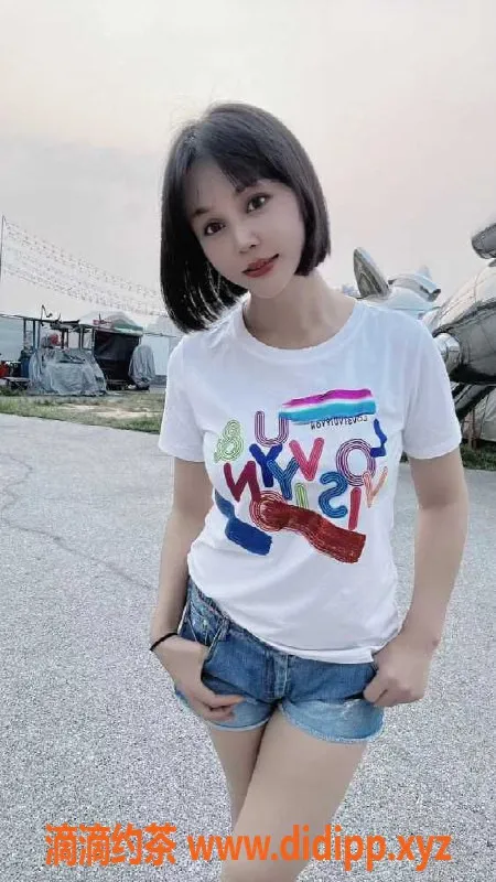 广州楼凤-海珠莞式暖暖：26岁 美女 170cm 38C服务热情