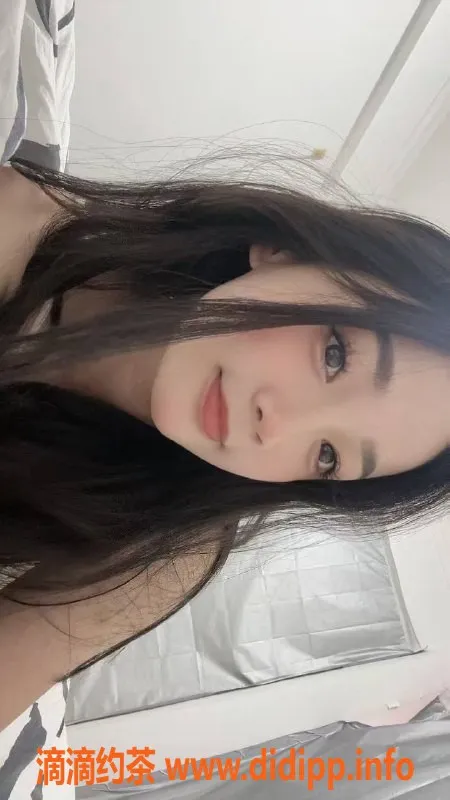 厦门楼凤-东坪花园嫩妹小雪花，纯天然白皮肤