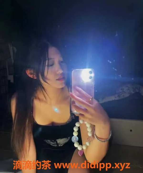 广州楼凤-天河刚下海小兔子，20岁，168cm，600元40分钟