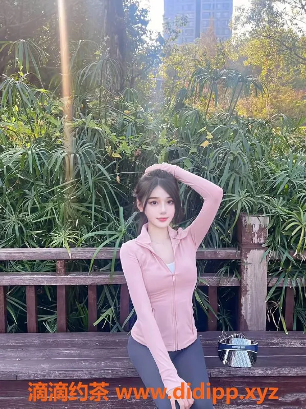 杭州楼凤-拱墅区19岁高颜值嫩妹预约服务