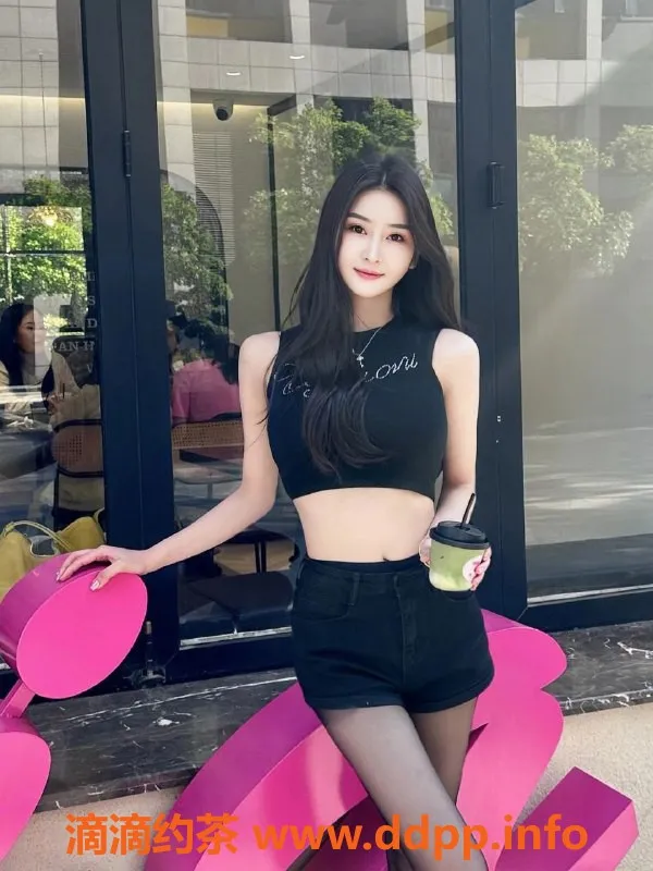 深圳楼凤-南山御姐洛菲，舌吻双飞私聊享受