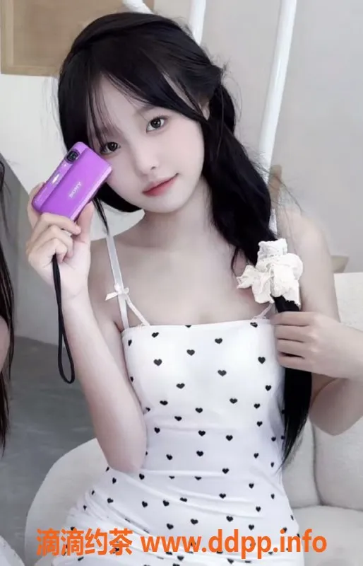 深圳楼凤-深圳龙华小豆包，18岁嫩妹，1200元起