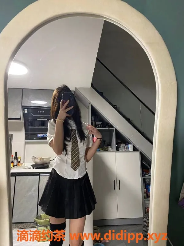 深圳楼凤-宝安霞霞，1200元起，超值服务等你体验！