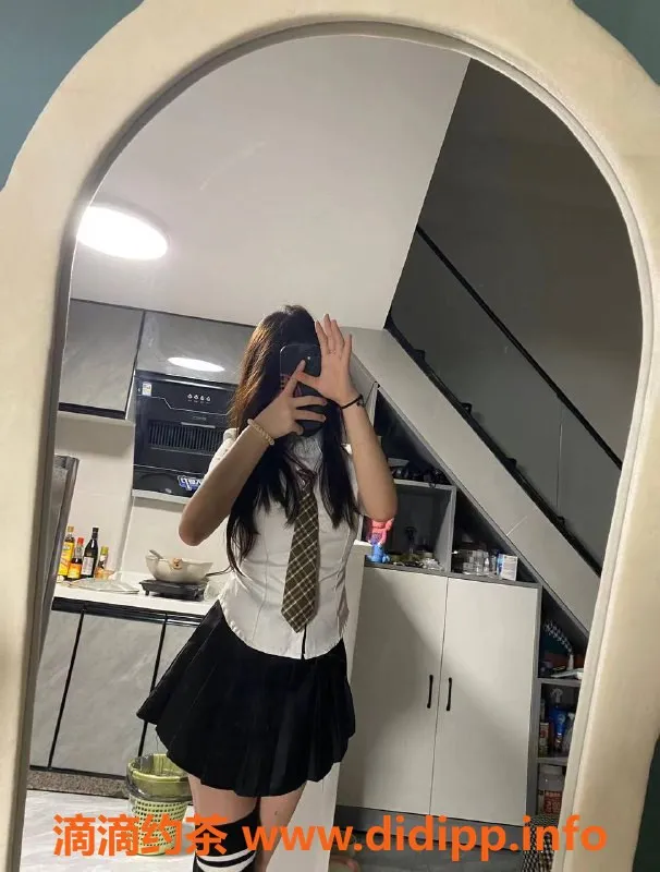 深圳楼凤-宝安霞霞，1200元起，超值服务等你体验！