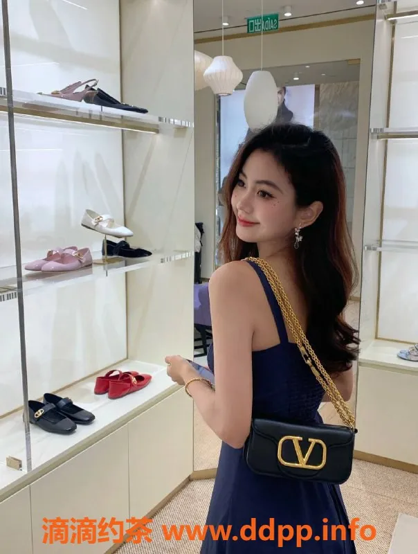 深圳楼凤资源信息,福田婷婷，168cm D杯，服务超赞只需1100