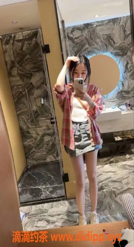 北京楼凤-朝阳望京沈思彤，165身高，千元享服务