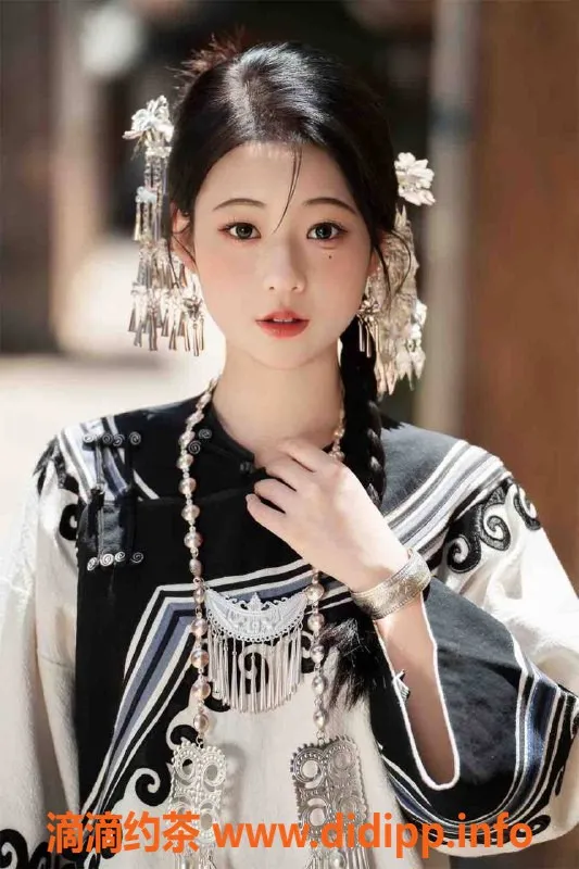 上海楼凤-浦东苏苏，福利价1300P，邀你享受优质服务