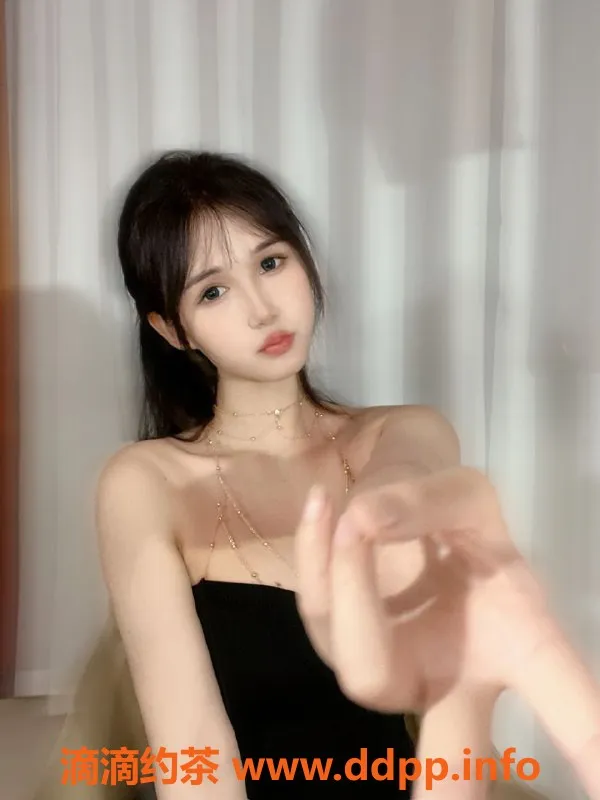 上海楼凤-小团子🍡165cm天然34D，性感温柔，1298元起