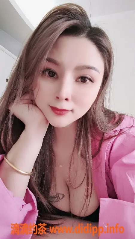 厦门楼凤-集美区毒龙少妇，巨乳双飞服务