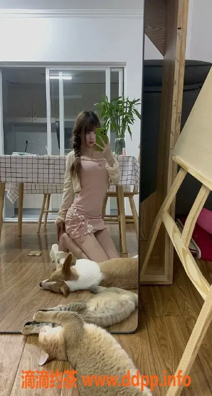 武汉楼凤-乔乔，魅力四射的高颜值模特，服务超赞