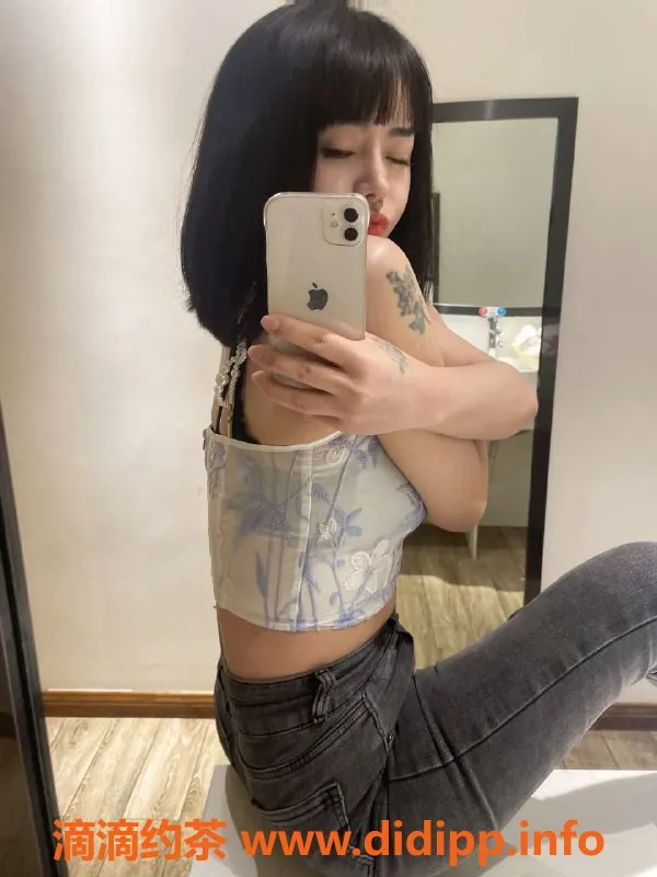 北京楼凤资源信息,彩虹丰台陪浴女郎，舌吻胸推超爽！