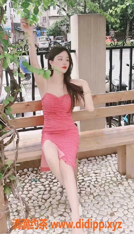 广州楼凤-花都倩倩，160cm 45kg，33D超赞服务，26岁来体验！