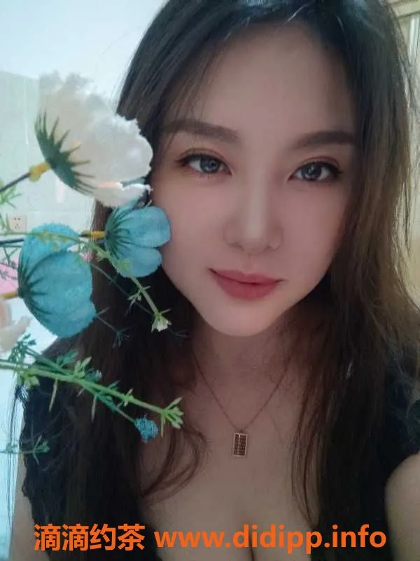 广州楼凤-广州三元里可快餐晨曦，27岁168cm，胸36D