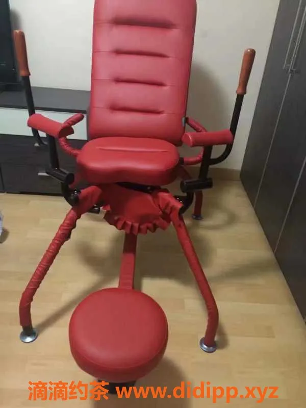 广州楼凤-白云道具少妇苏苏，160cm，36D，28岁