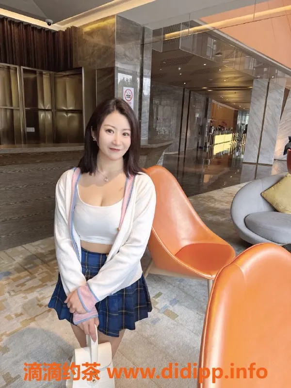 北京楼凤-丰台区刘家窑风铃，400元起，深喉技艺超棒！