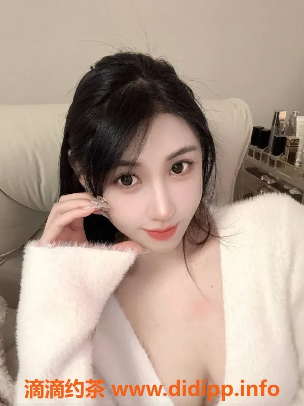 深圳楼凤-深圳南山Ab老师，165D，48kg，御姐服务