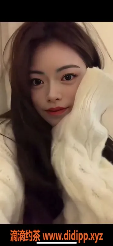 成都楼凤-高新区少妇黛西，服务车5p起