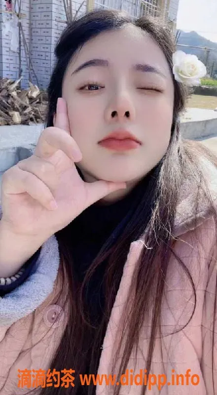 广州楼凤-广州荔湾邻家小姐姐瑶，25岁168cm，46kg，34C