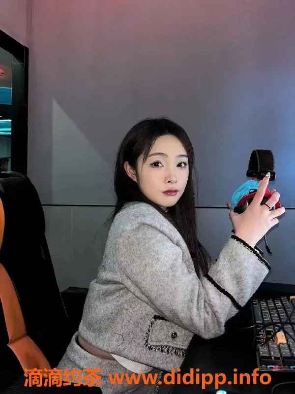 深圳楼凤-福田恋恋，900元，诱人妹子等你来哦！