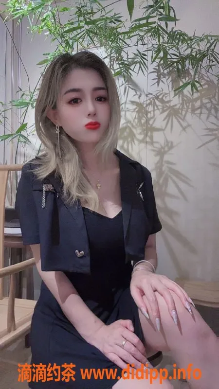 深圳楼凤-宝安樱子，御姐大胸可包夜，性价比高