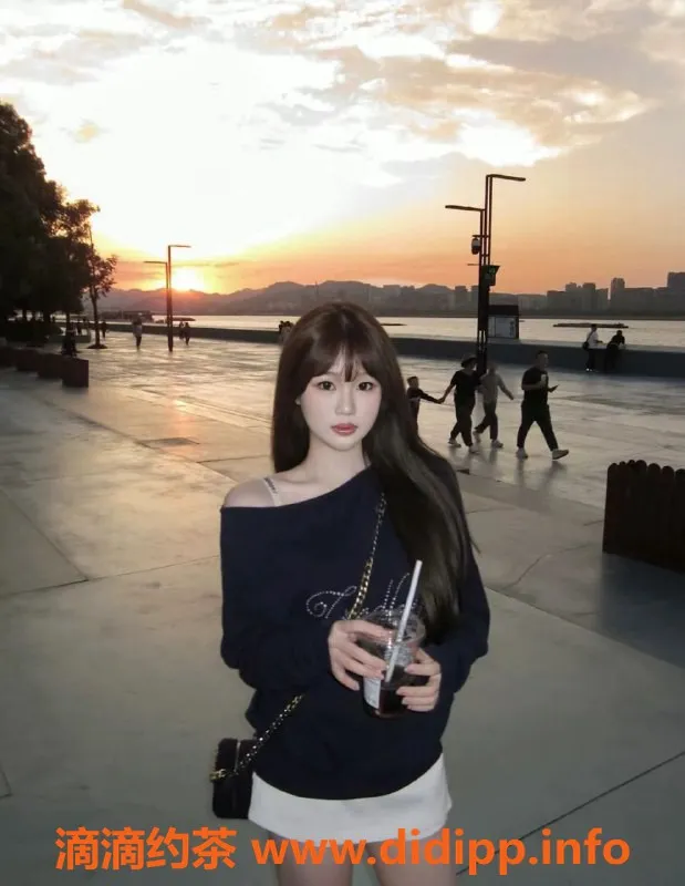 深圳楼凤-福田小雨，嫩妹可外出，千元以上包夜