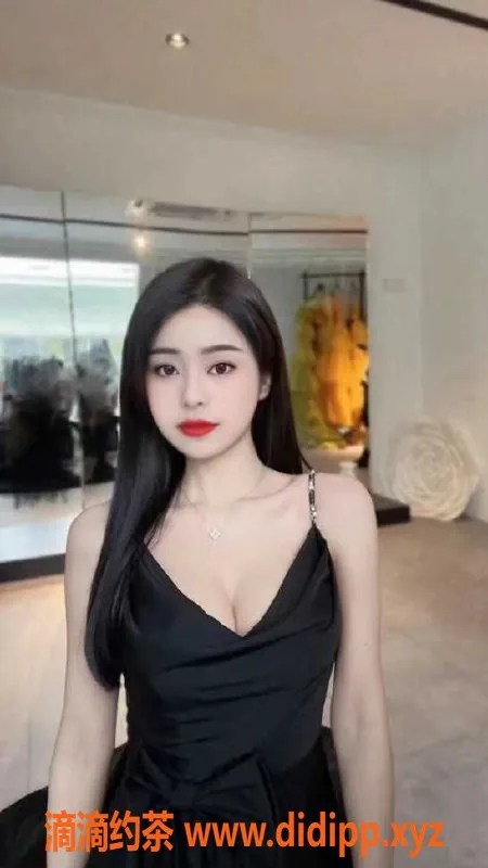 广州楼凤-广州白云新下海小师妹，24岁，43kg，美胸34B