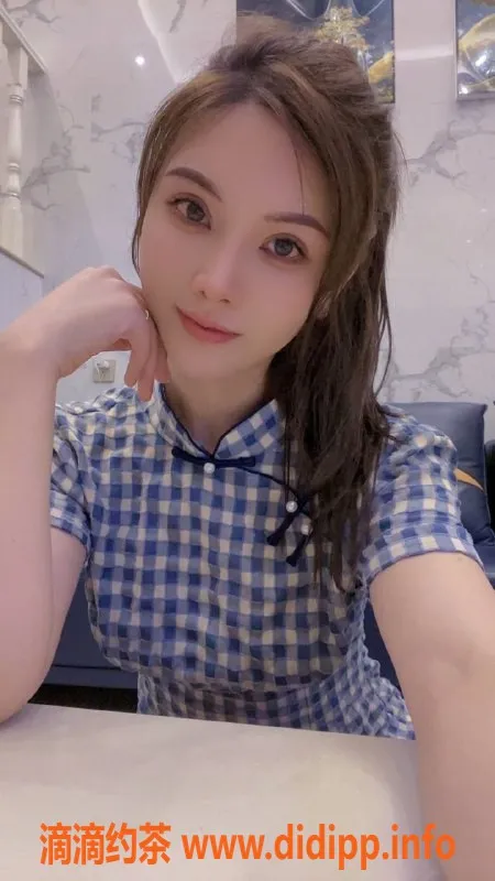 厦门楼凤-湖里区李家姑娘，165cm 51kg 36C水头2000班