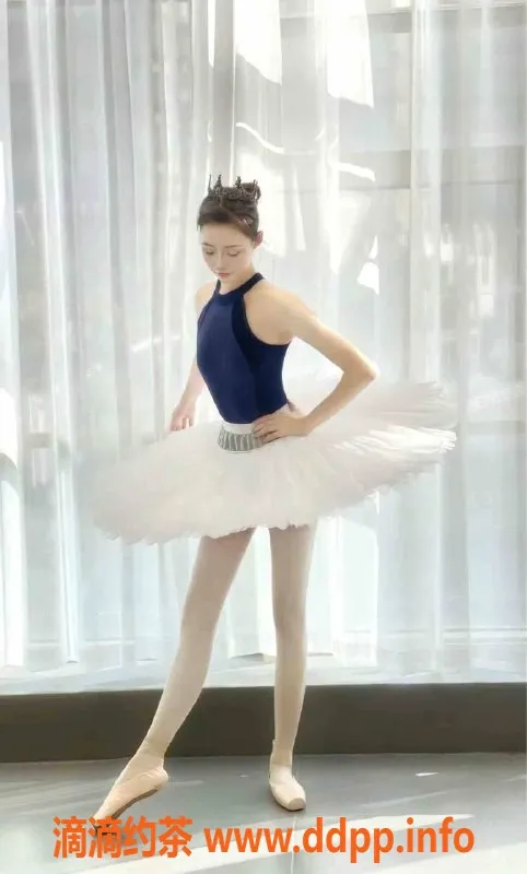 上海楼凤-浦东小舞，175高挑36C嫩妹，1400元/40分