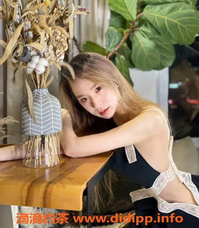 上海楼凤资源信息,普陀小颜福利拍卖，原价1000P现800P！