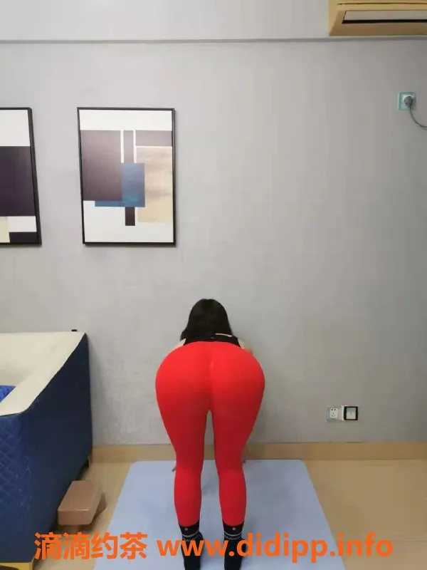 厦门楼凤-瑜伽老师露露，服务热情，身材火辣