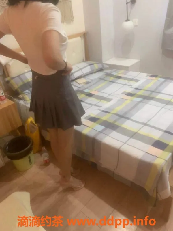 上海楼凤资源信息,上海游泳馆附近清纯嫩妹，600/次服务评价高