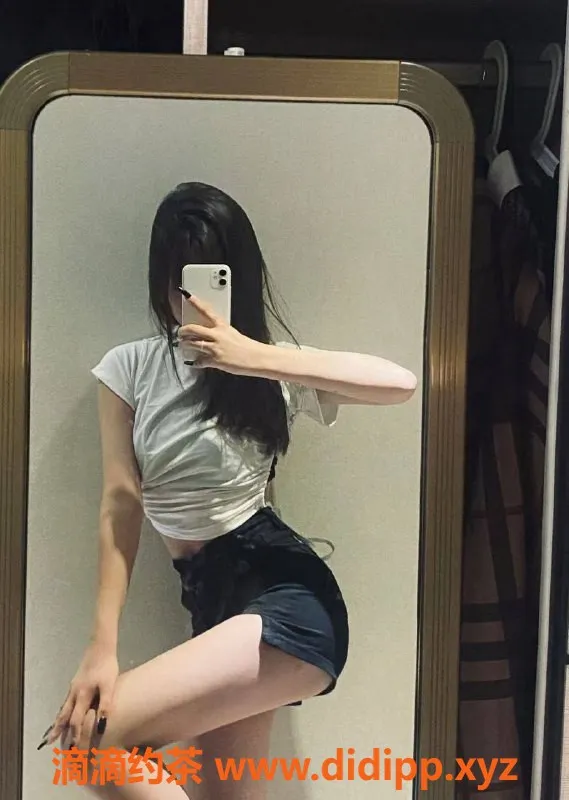 成都楼凤-锦江区嫩妹芊芊，6p起，等你来约！