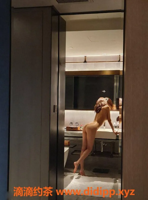 北京楼凤-朝阳小色魔，1000元起，激情按摩服务