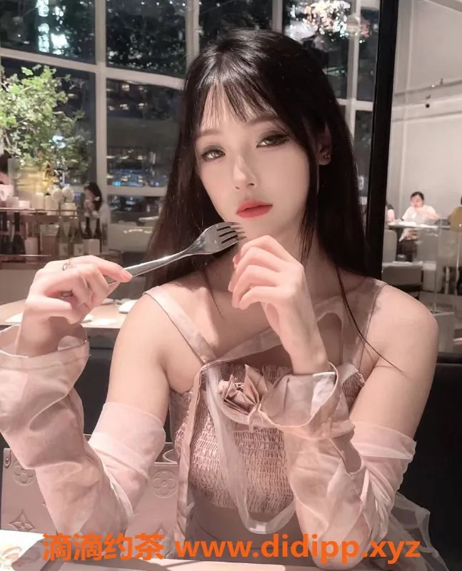 上海楼凤-静安圆圆，169高，50身，胸D，1500P等你来约！