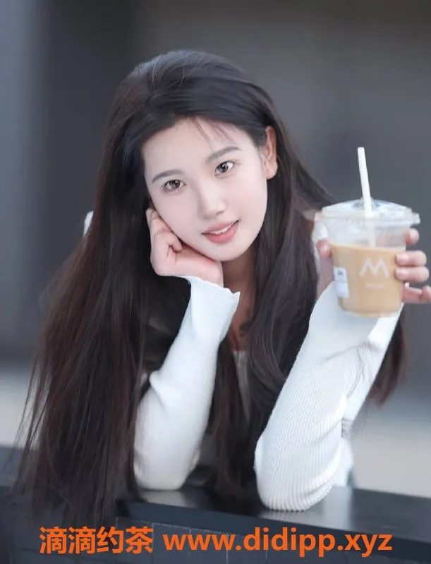 上海楼凤-黄浦月月，身高170cm，价格2000P/3600PP